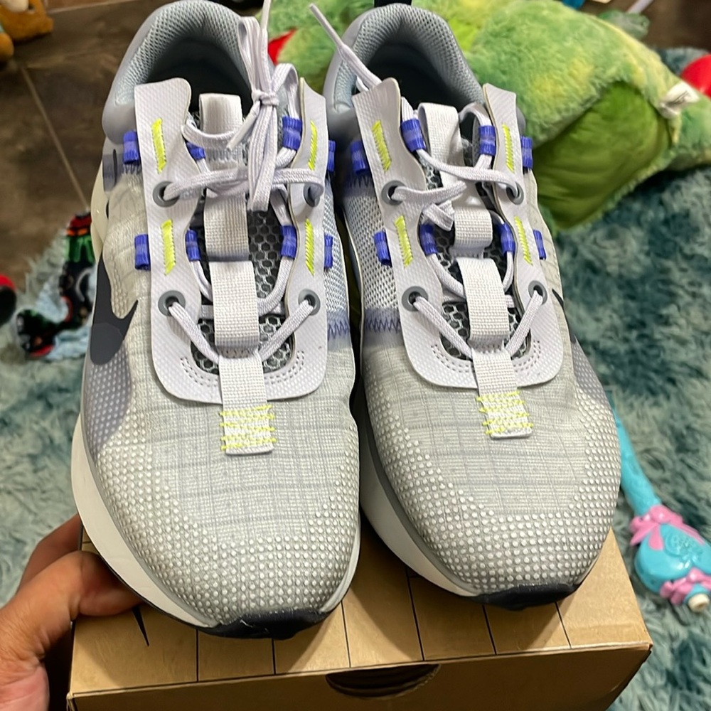 Nike shoes